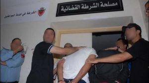 إعتقال-شخصين-بتهمة-حيازة-أوراق-مالية-مزيفة-بطنجة-400x225