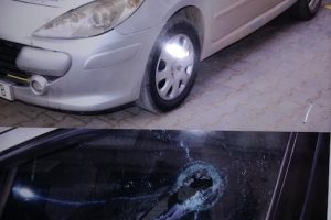 voiture_vitre_casse__e_483621314