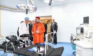 SM-le-Roi-inaugure-centre-medical-de-Proximité-M1-504x300