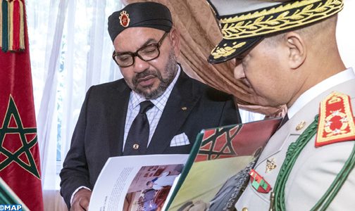SM-le-Roi-reçoit-à-Al-Hoceima-lInspecteur-Général-des-FAR_M-504x300