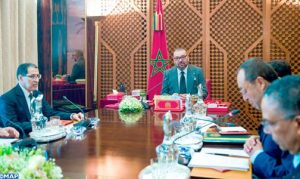 séance-de-travail-consacrée-au-Programme-prioritaire-national-dapprovisionnement-en-eau-potable-504x300