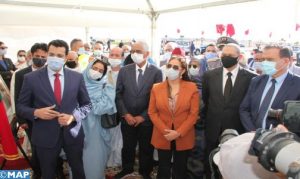 Bouchareb-lance-un-projet-de-mise-à-niveau-urbaine-de-quartiers-sous-équipés-504x300