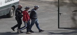 الأمن-الاسباني-يوقف-مغربيين-فرا-من-طائرة-في-مطار-مايوركا