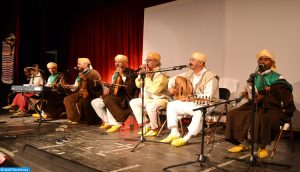 La septième édition du Festival Taktouka Jabalia et les arts apparentés ouverte, mardi (13/08/13) à Tanger, sous le thème "Le patrimoine artistique jabali : Un héritage enraciné".