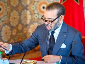photos-roi-mohammed-vi-victime-chute-operation-epaule-fracture-740x560